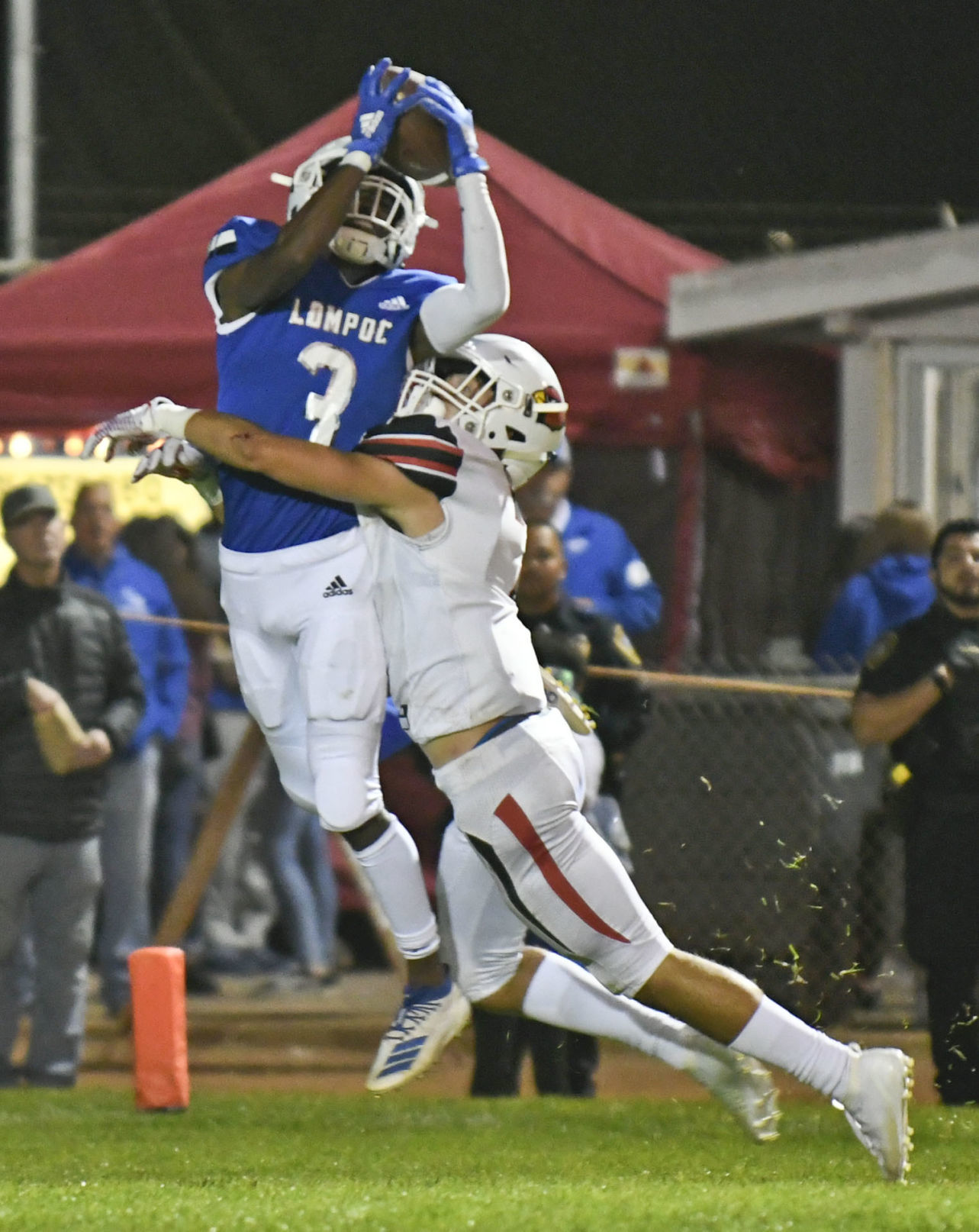 090619 Bishop Lompoc football 02.jpg
